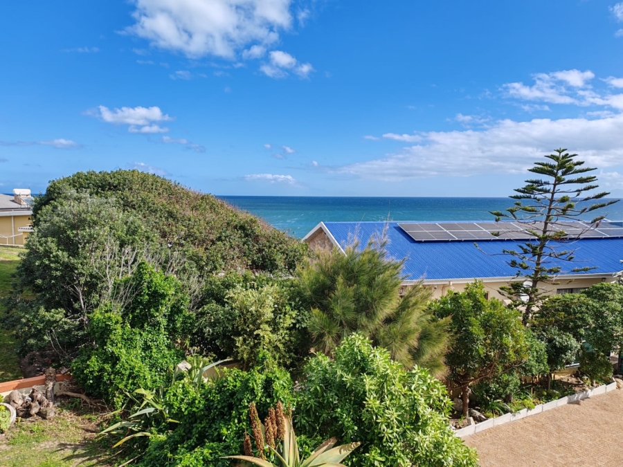 5 Bedroom Property for Sale in Perlemoenbaai Western Cape